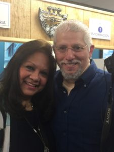 foto Exhibición de arte en azules