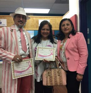 Foto con el certificado